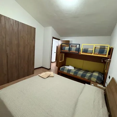 Lucky House Apartment *