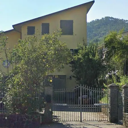 Lucky House Borghetto di Vara