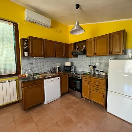 Lucky House Apartment *