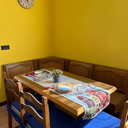 Apartment Lucky House Borghetto di Vara