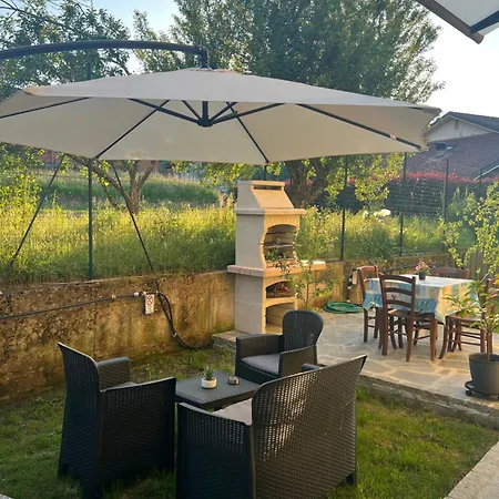 Lucky House Apartment Borghetto di Vara